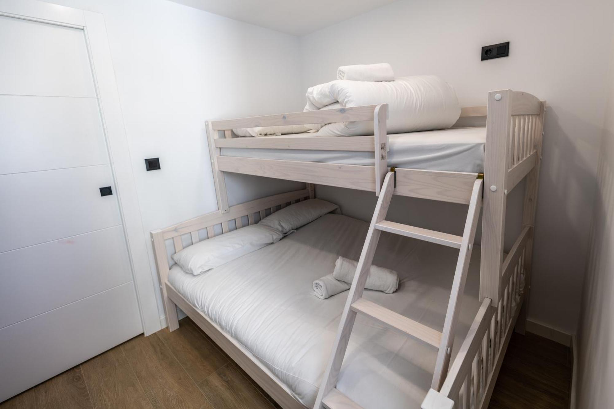 Luxury Refurnished Apartment With Private Parking Close To Ski Slopes Sierra Nevada Extérieur photo